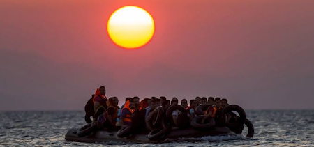 Dagli “agenti di emigrazione” ai “collaborazionisti di re-migrazione”: al peggio non c’è mai fine!