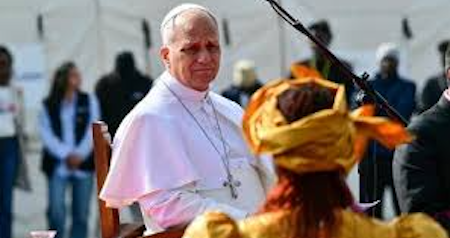 «Siamo tutti migranti». Il Papa, l’Europa e il mare che giudica la nostra civiltà