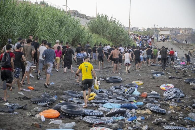 Ceuta-Ue-difende-Schengen-Migranti-non-arriveranno-in-Spagna-1024x683
