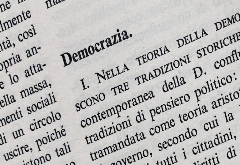 Democrazia_Dizionario_politica_Bobbio